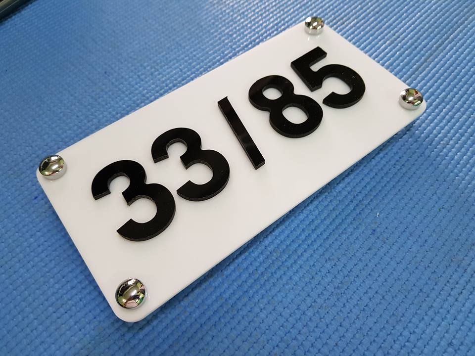 #ป้ายอักษรอะคิลิค