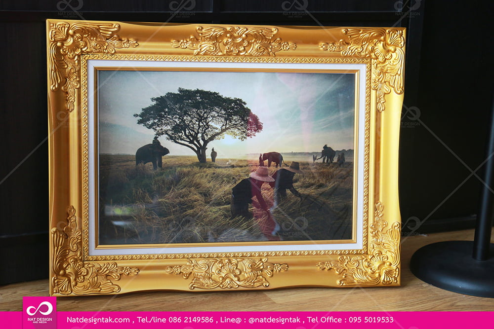 รูปต้นไม้พร้อมกรอบหลุยส์