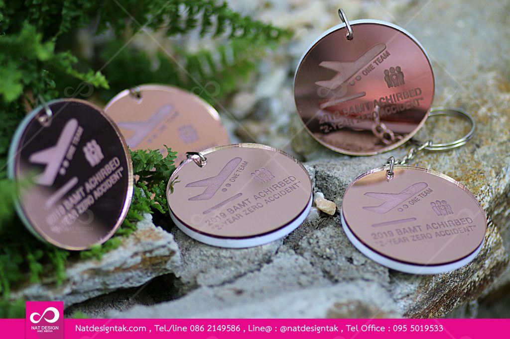 พวงกุญแจอะคริลิคตามสั่ง