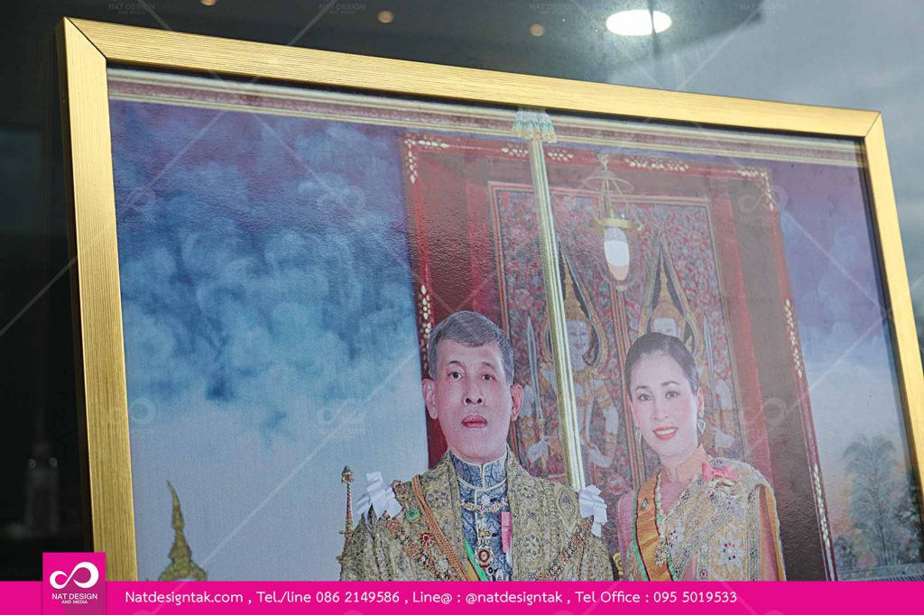 รูปพระบรมฉายาลักษณ์i.10 พระราชินี1