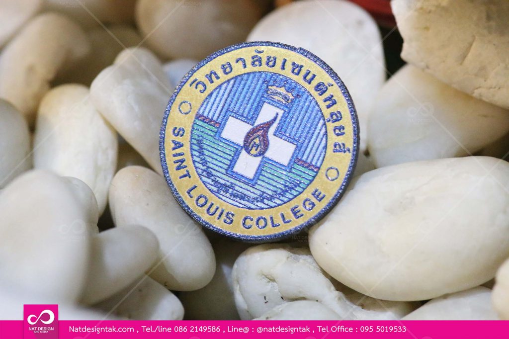 ป้ายชื่อติดอก พิมพ์ยูวีลงบนแผ่นโรลมาร์คสีทอง