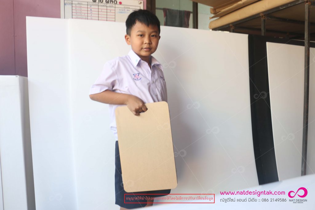 ฉากกั้นอะคริลิค พับรูปตัว M