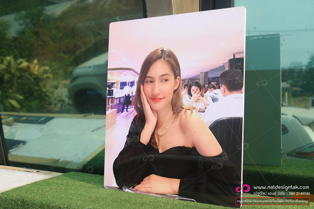 ภาพกรอบลอย