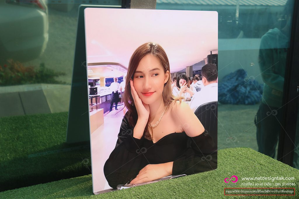 ภาพกรอบลอย