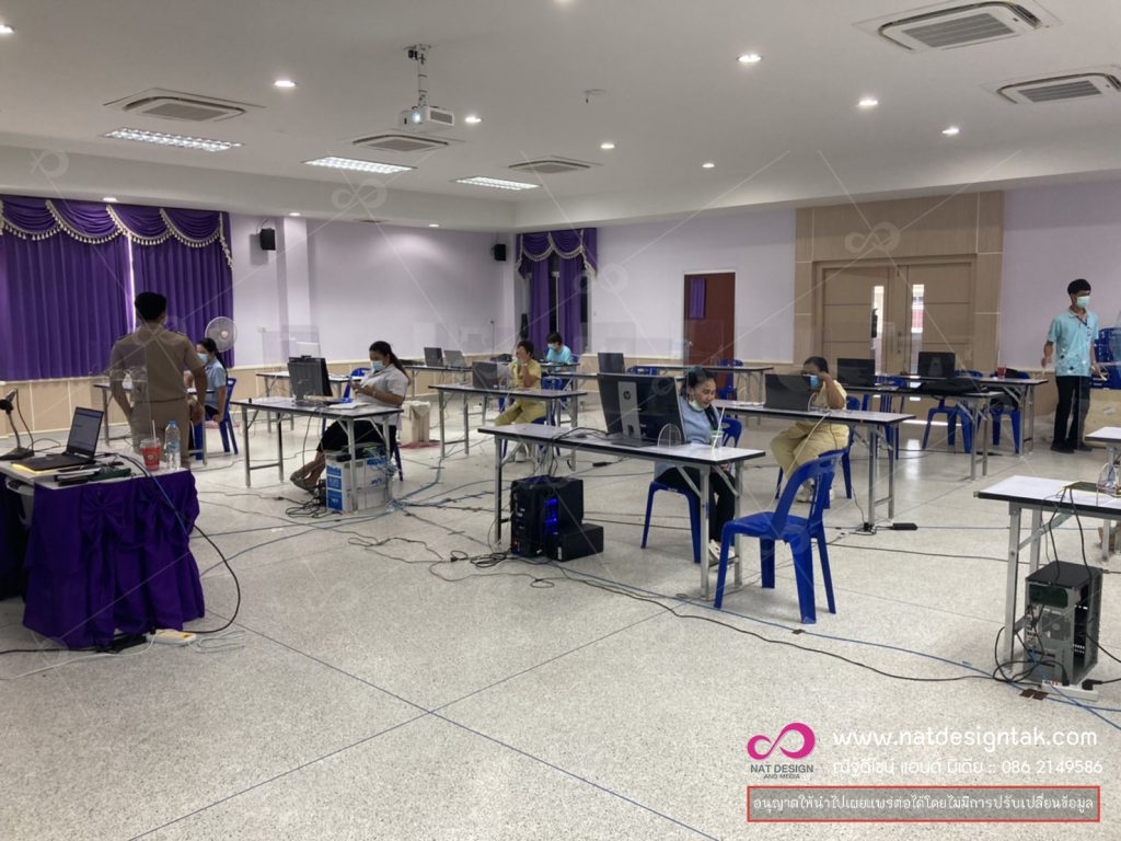 ฉากกั้นอะคริลิคใส