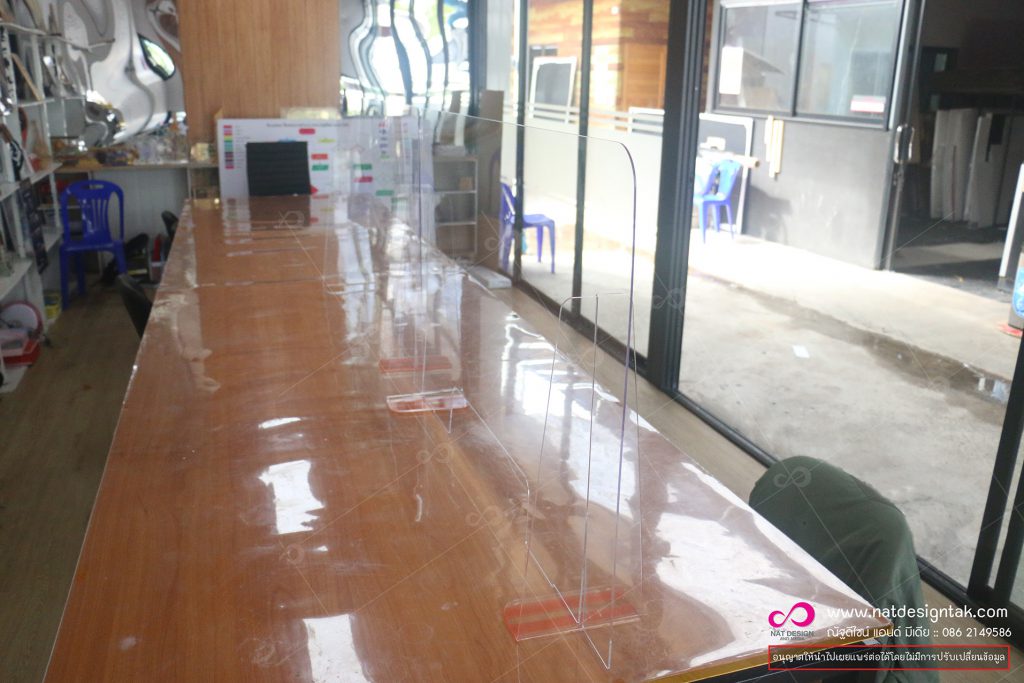 ฉากกั้นอะคริลิคใส