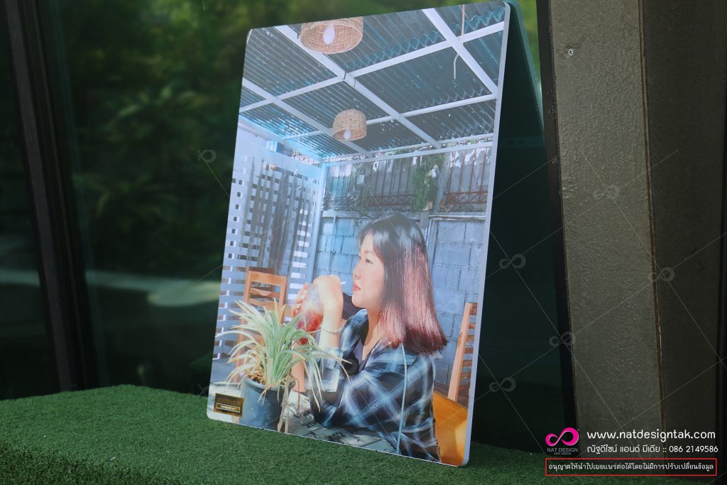 ภาพกรอบลอย