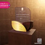 โล่รางวัลไม้ผสมอะคริลิค