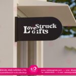 ป้ายชื่อร้าน Struck Love Gifts