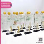 โล่รางวัลอะคริลิคสีใส