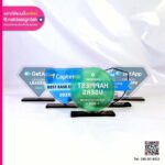 โล่อะคริลิกดีไซน์หลากหลายรูปทรง