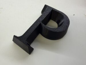 อักษร 3D ทั้งตัว สีดำ หนา นูน เนียน ตัวอักษร P พิมพ์ 3D