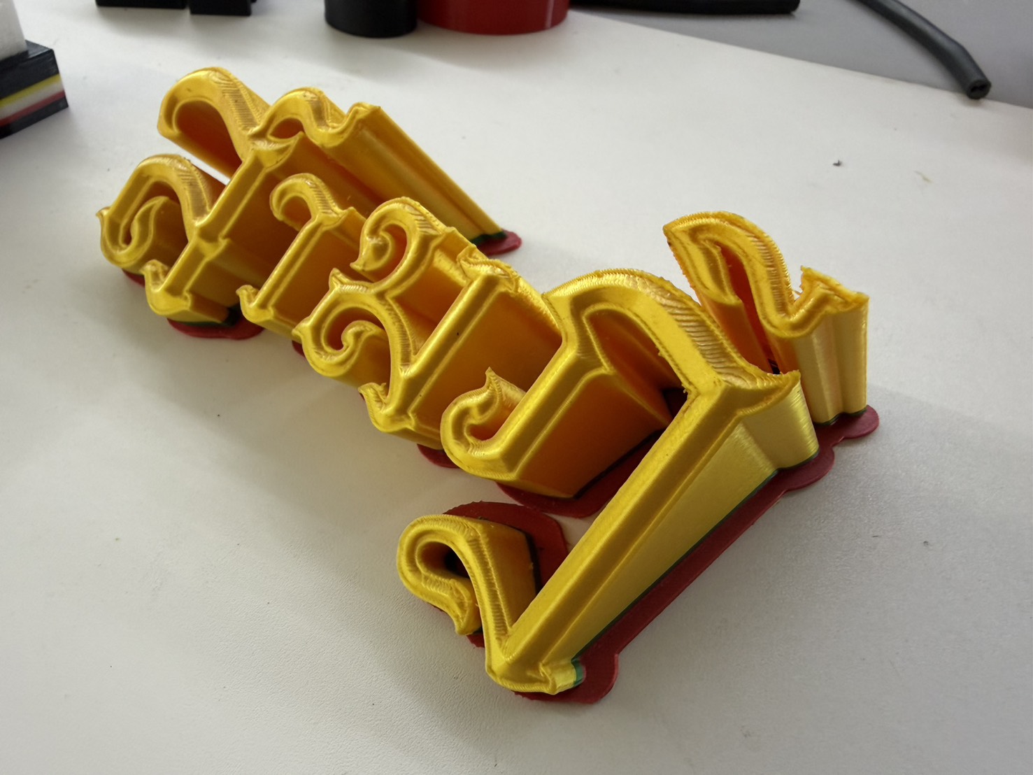 อักษร 3D ทั้งตัว ภาษาไทย สีทอง หนา นูน ไม่ซ้ำใคร